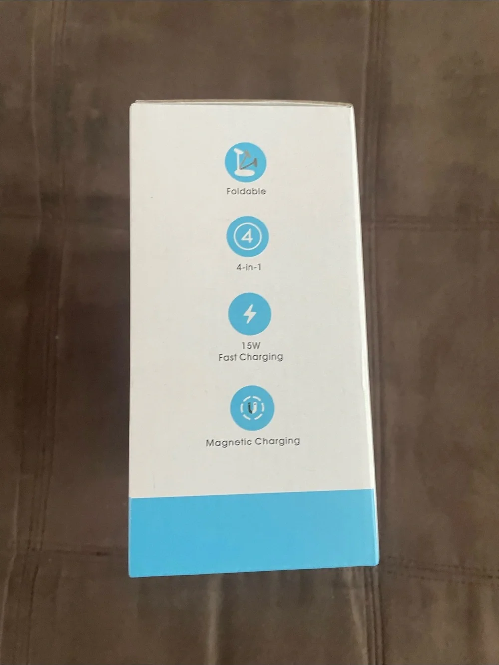4-in-1 Magnetic Wireless Charging Station - Black (never opened box)